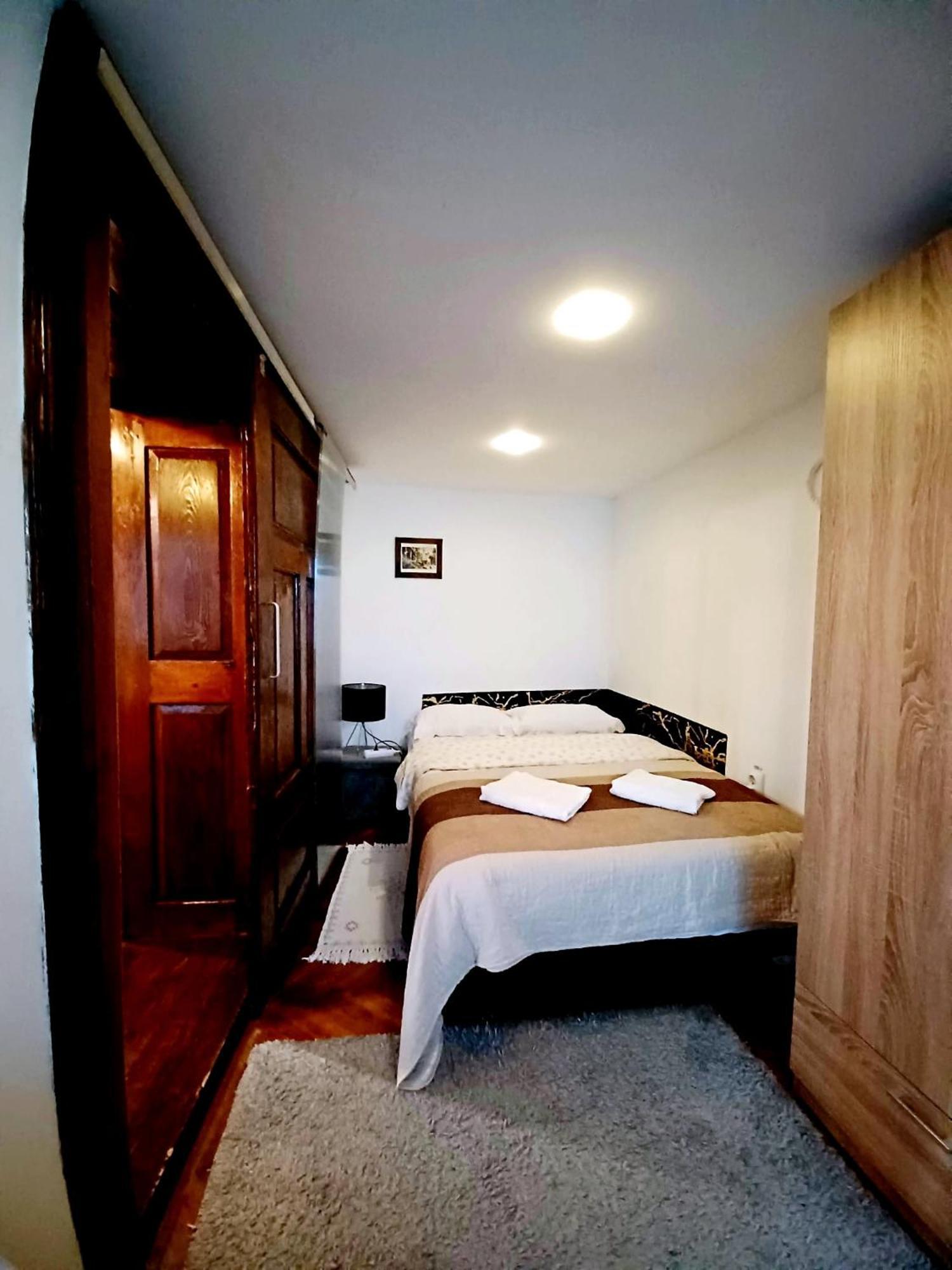 Historic Center Apartment Braşov Eksteriør billede